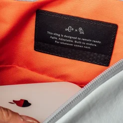 Carryology Essentials Sling