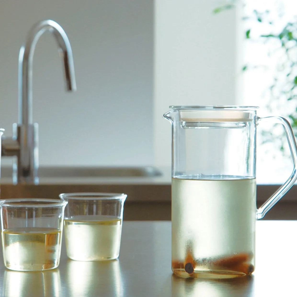 Cast Green Tea Glass
