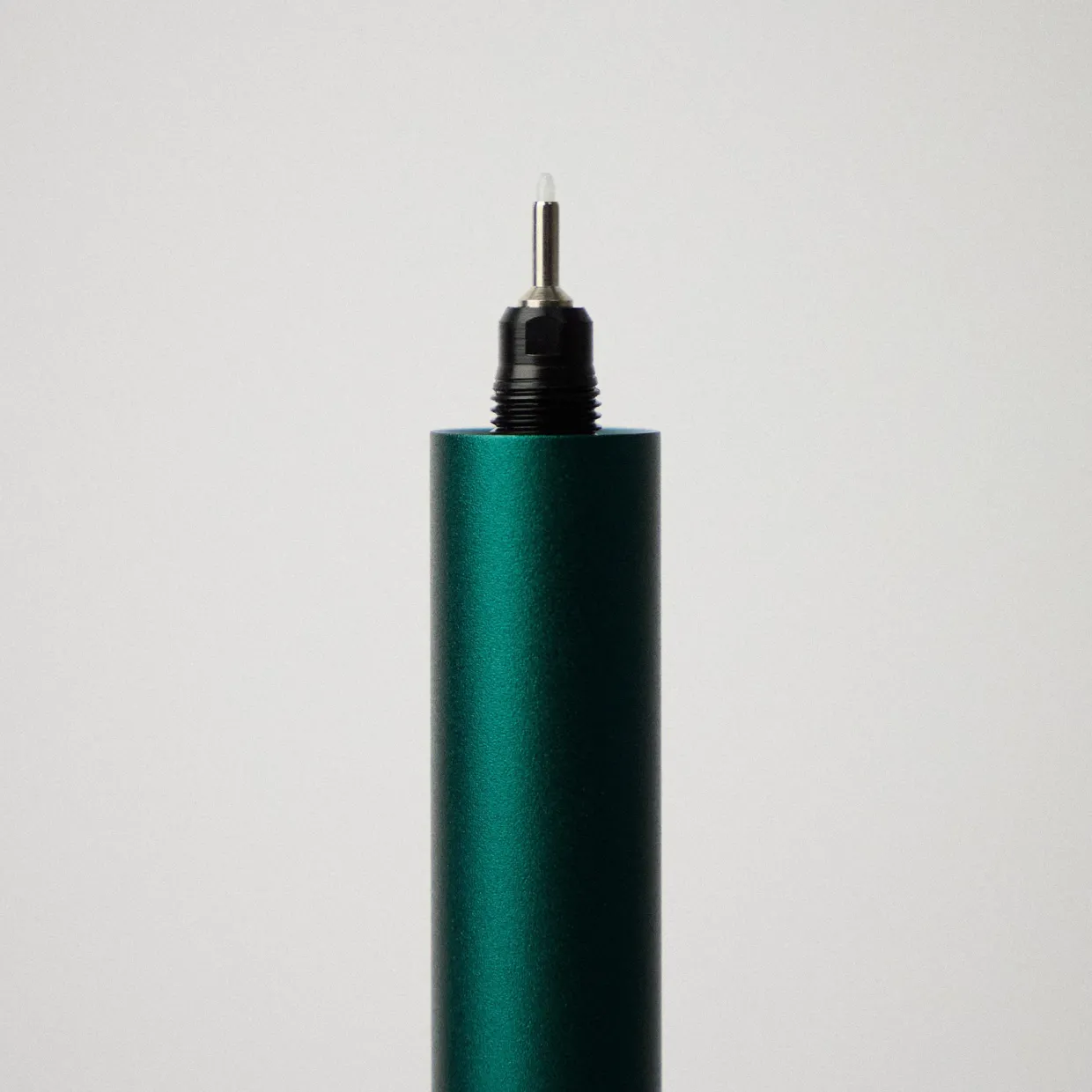 Lumos Pro Refillable Multi-Tip Pen