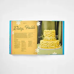 Mali Bakes: Make and Decorate the Retro Cakes of Your Dreams