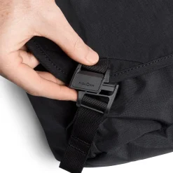 Venture Messenger Bag 14
