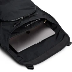 Venture Messenger Bag 14